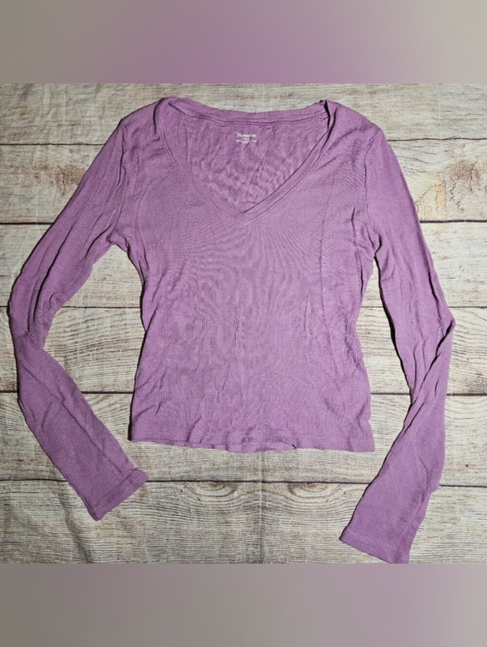 No Boundaries lilac rose V-Neck Ribbed fitted long sleeve top